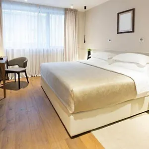  Appartamento Eden Suites&apartments